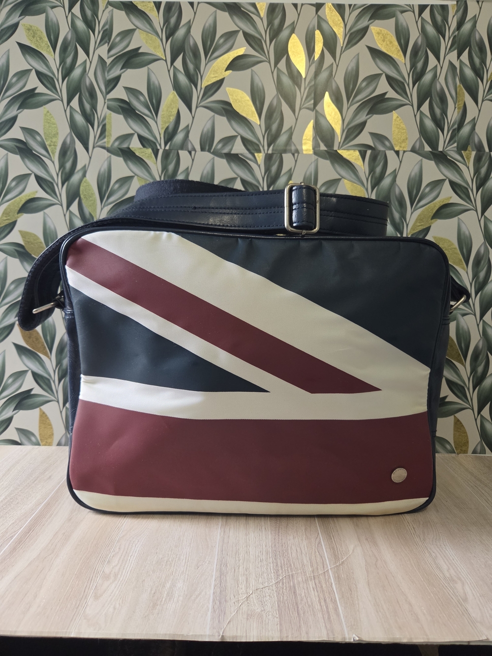 Ben Sherman Union Jack British Flag Navy Messenger Crossbody Flight Bag